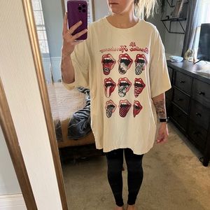 Carolina Hurricanes Oversized Rolling Stones T-Shirt